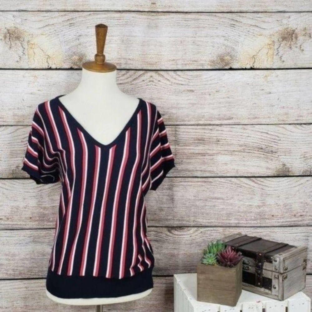 3/$25 Philosophy Striped V-Neck Short Sleeve Knit Top Medium